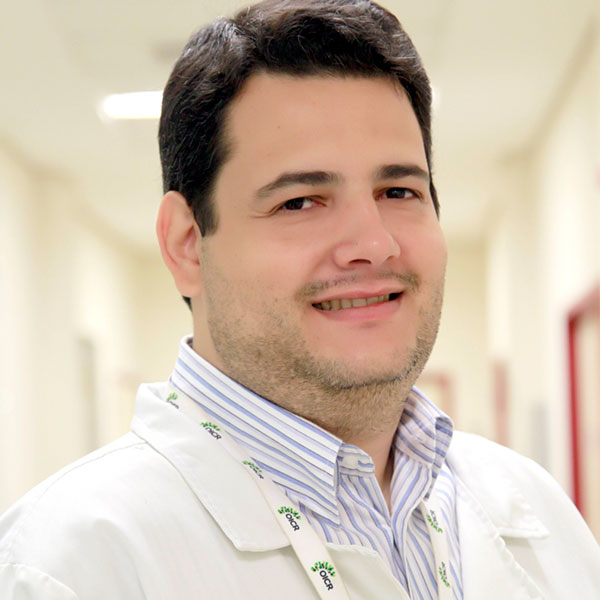 Dr. Henrique César Santejo Silveira